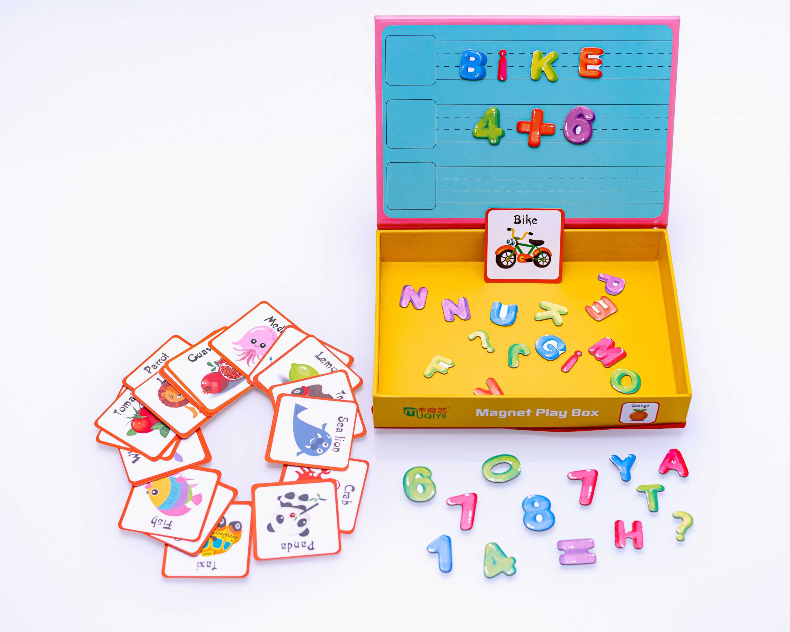 Magnet Play Box - Spelling Bee